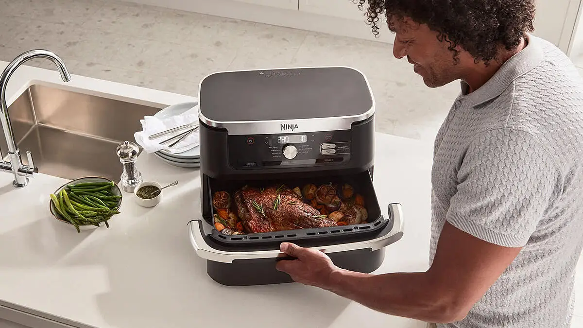 MegaZone der Ninja Foodi FlexDrawer für große Gerichte
